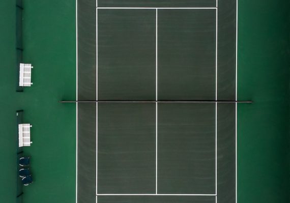 green tennis court