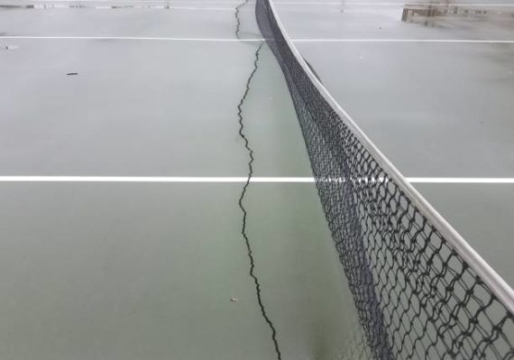 Rénovation terrain de tennis en béton poreux paris