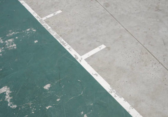 Rénovation terrain de tennis en béton poreux paris