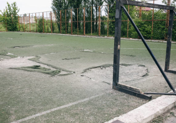 Rénovation terrain de tennis en béton poreux paris