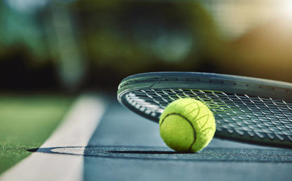 Rénovation terrain de tennis en béton poreux paris