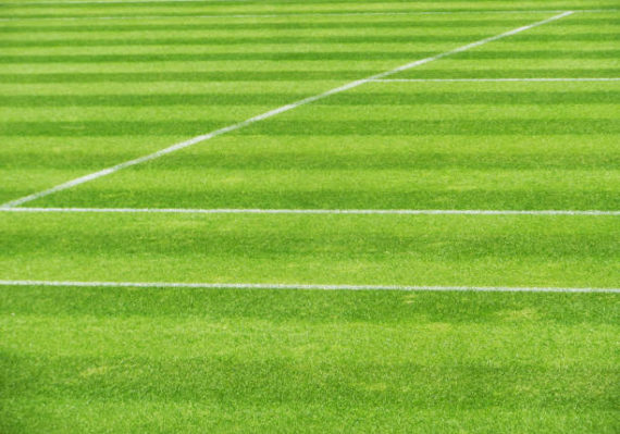 Construction d'un terrain de tennis en gazon synthétique à toulon