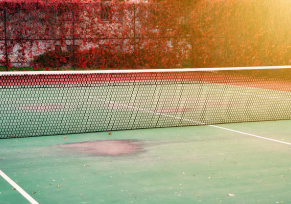 Construction d'un court de tennis à Nice