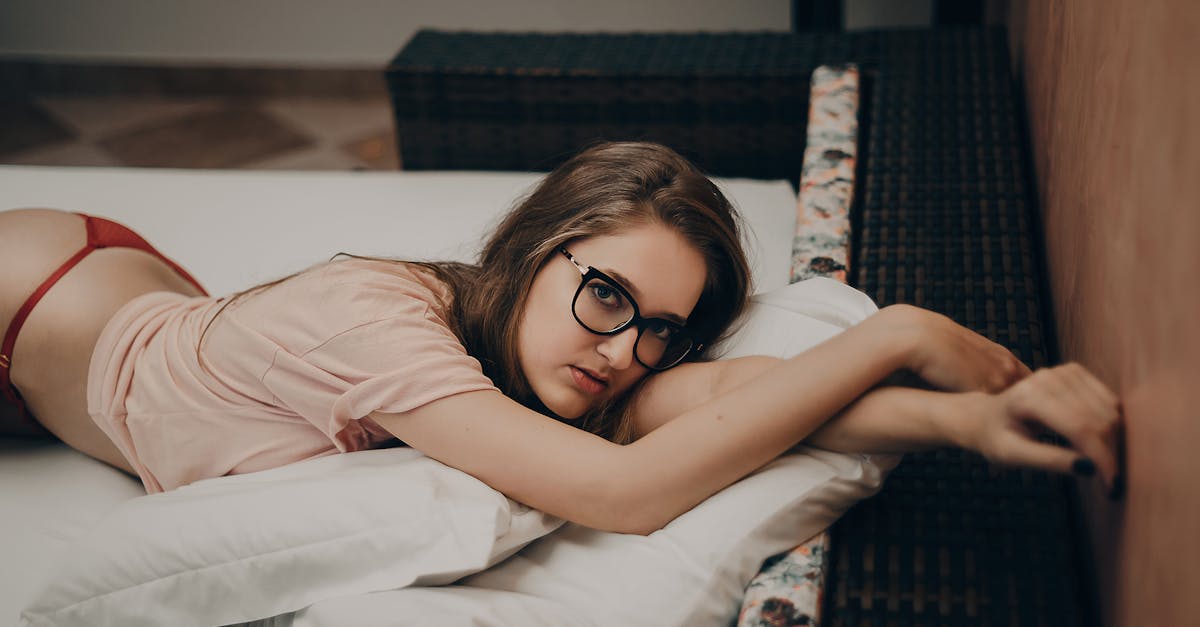 découvrez notre collection de lingerie raffinée et sensuelle. confort, élégance et style se rencontrent pour sublimer votre silhouette et révéler votre féminité. trouvez la pièce parfaite pour chaque occasion.