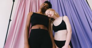 découvrez notre collection de pantys élégants et confortables, conçus pour vous offrir un maintien parfait tout au long de la journée. idéaux pour sublimer votre silhouette, nos modèles allient style et praticité.