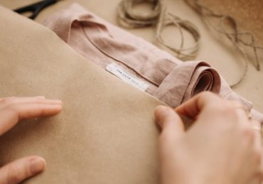 découvrez notre service de personnalisation de strings qui allie confort et style. créez un modèle unique adapté à vos préférences et sublimez votre garde-robe avec des pièces qui vous ressemblent. commandez dès maintenant pour un look qui vous démarque!