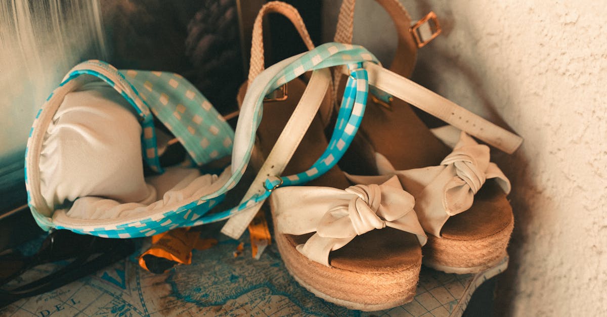 découvrez notre collection d'accessoires de mode, alliant style et élégance. complétez votre look avec des bijoux tendance, des sacs chic et des foulards uniques. soyez à la pointe de la mode avec nos essentiels.