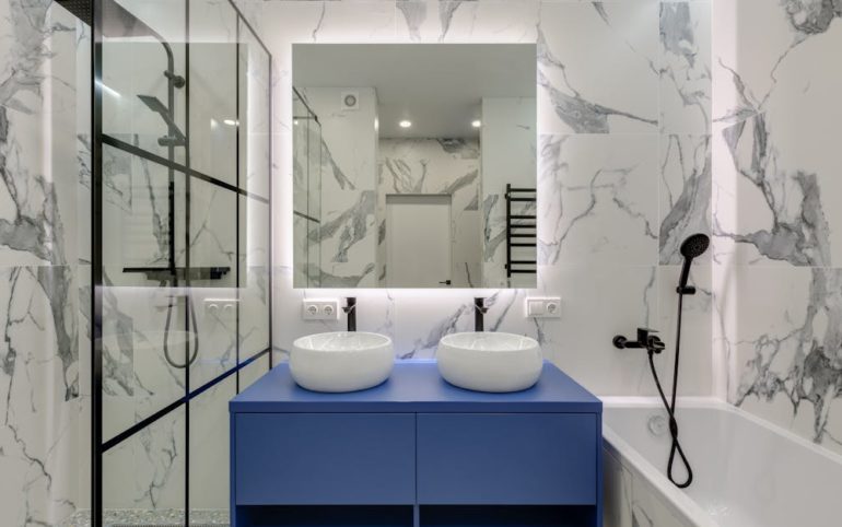 découvrez notre sélection d'accessoires de douche essentiels pour améliorer votre expérience de bain. des porte-savons élégants aux rideaux de douche tendance, trouvez tout ce qu'il vous faut pour transformer votre salle de bain en un véritable havre de paix.