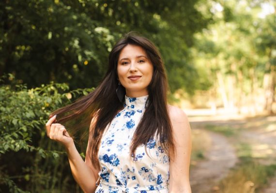découvrez notre collection 'summer style' qui allie confort et tendance pour un été inoubliable. styles légers, couleurs vives et motifs estivaux vous attendent pour compléter votre garde-robe. soyez prêt à profiter pleinement des journées ensoleillées avec nos vêtements élégants et pratiques.