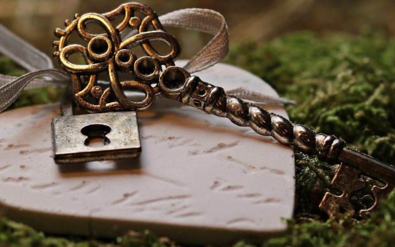 découvrez les dernières tendances en matière de bijoux en bois : des créations artisanales uniques, des styles modernes et durables qui allient élégance et nature. explorez notre sélection pour trouver la pièce parfaite qui mettra en valeur votre personnalité.