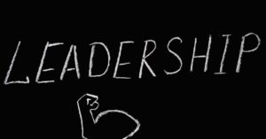 découvrez les clés du leadership efficace : stratégies, compétences et qualités essentielles pour inspirer, motiver et guider une équipe vers le succès.