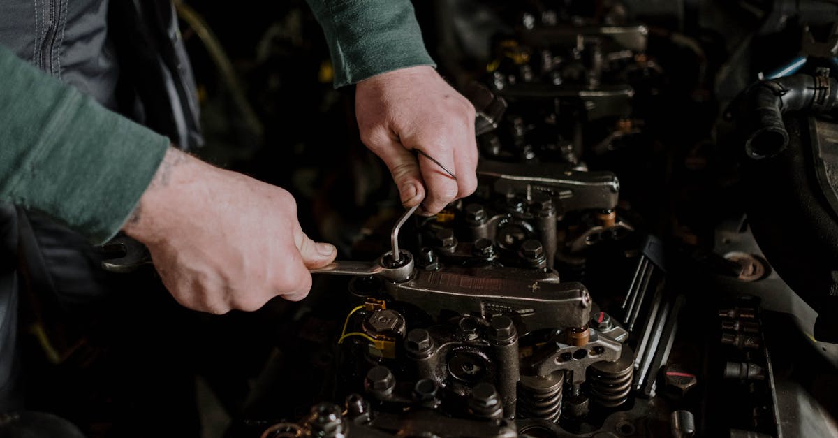 découvrez nos conseils pratiques et essentiels pour l'entretien et la maintenance de votre voiture. prolongez la durée de vie de votre véhicule grâce à des astuces simples et efficaces.