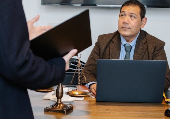 découvrez legal smart, votre solution intelligente d’accompagnement juridique en ligne : conseils personnalisés, gestion simplifiée de vos démarches et accès rapide à une expertise fiable pour particuliers et entreprises.