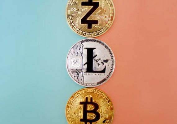 découvrez les bases du trading, les stratégies efficaces et les outils indispensables pour réussir vos investissements sur les marchés financiers.