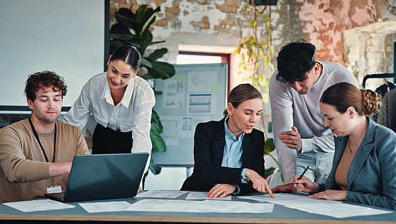 Dans un monde où la transformation digitale est devenue essentielle, adopter une plateforme web Paris performante peut