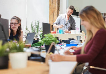 Un contenu réseaux sociaux Lyon permet à votre entreprise d’être vue par une audience locale ciblée. En effet, grâce